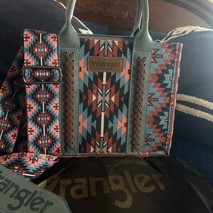 Wrangler (Montana West) Bag in Blue and Mauve.
